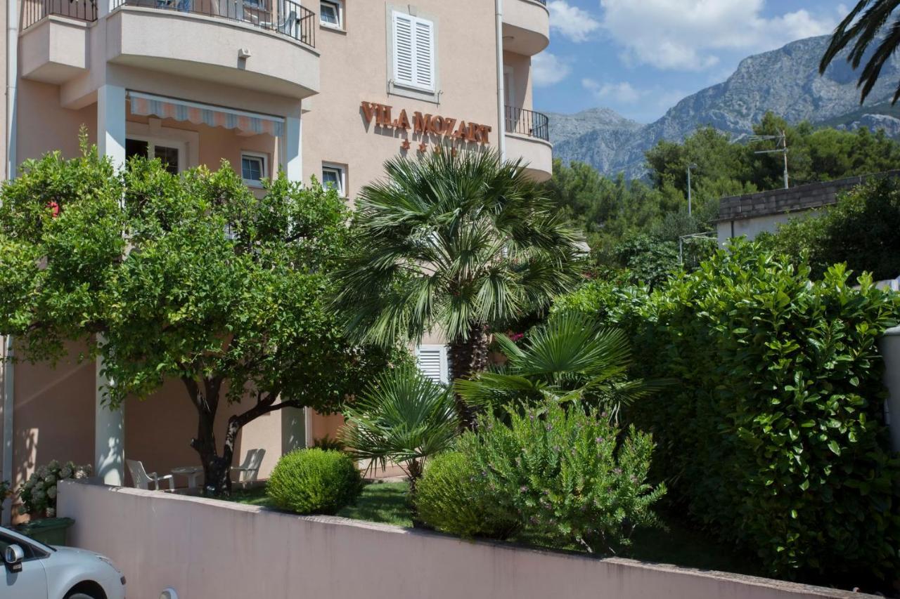 ApartHotel Villa Mozart Podgora Esterno foto