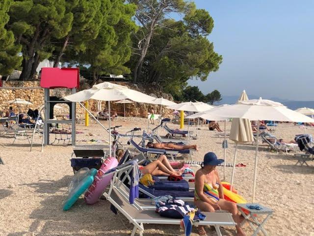ApartHotel Villa Mozart Podgora Esterno foto